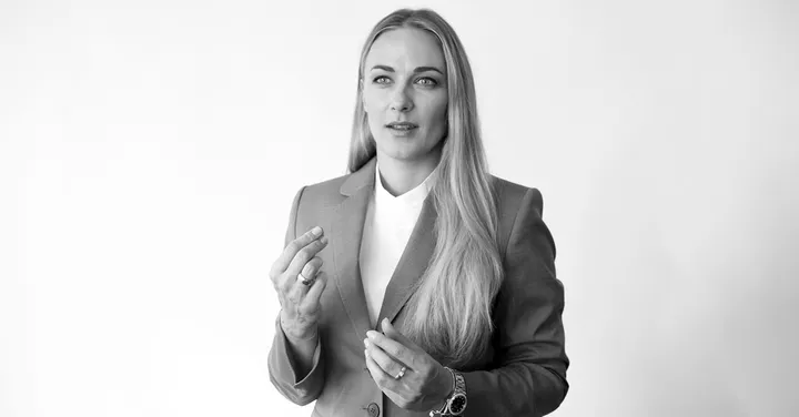 Julia Hammer, COO & Partnerin bei enomyc