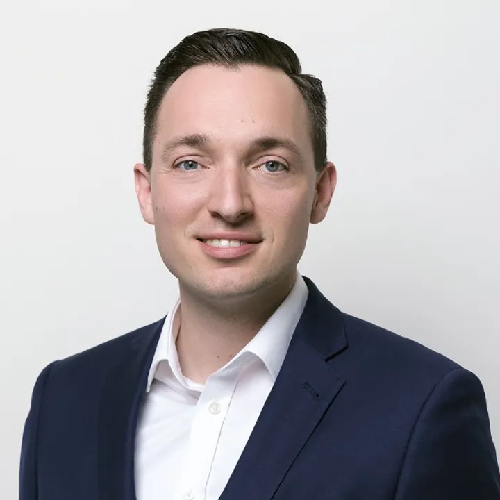 Portrait von Max Stehr, Director Operations bei enomyc