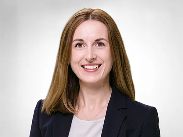 Portrait von Cathleen Möbius, Head of Corporate Marketing bei enomyc