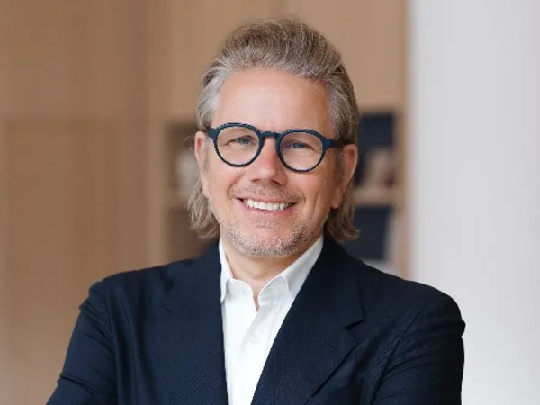 Portrait von Jan-Eike Ratjen, Director Real Estate bei enomyc